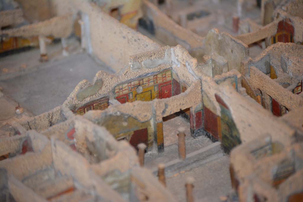 IX.5.9 Pompeii. July 2017. Decorated south walls of rooms on south side of peristyle garden.
From cork model in Naples Archaeological Museum.
Foto Annette Haug, ERC Grant 681269 DÉCOR