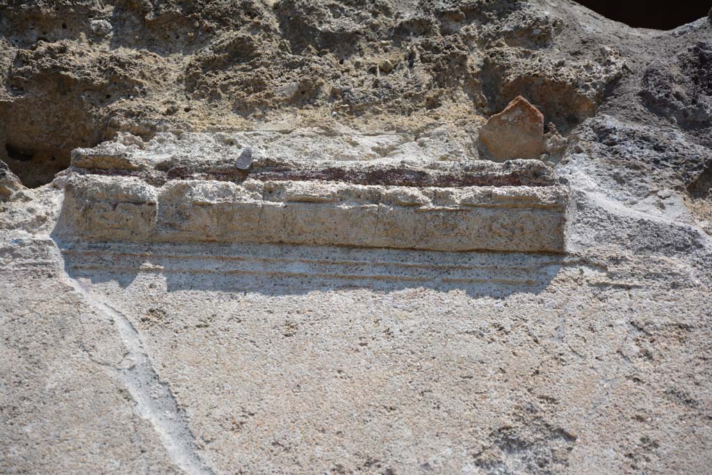 IX.5.9 Pompeii. May 2017. Room “f”, detail of stucco from upper east wall at north end.
Foto Christian Beck, ERC Grant 681269 DÉCOR.