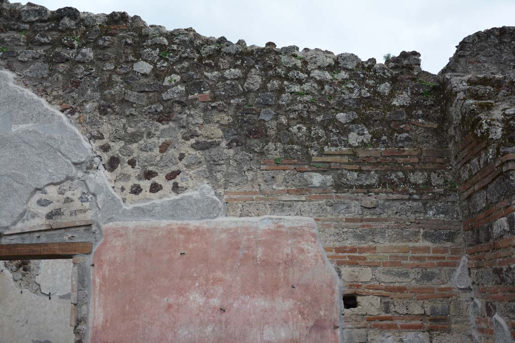 IX.5.9 Pompeii. March 2017. Room “i”, upper south wall on west side of doorway to room “o”.
Foto Christian Beck, ERC Grant 681269 DÉCOR.