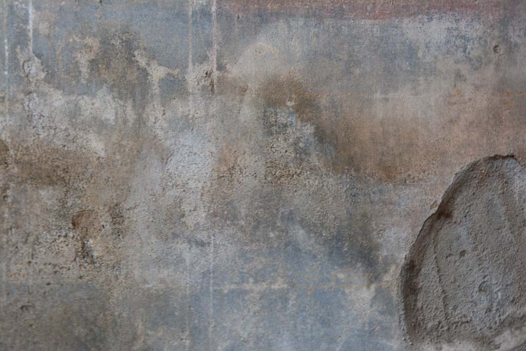 IX.5.11 Pompeii. March 2017. Room e, painted decoration on west side of zoccolo on lower south wall.
Foto Christian Beck, ERC Grant 681269 DÉCOR.