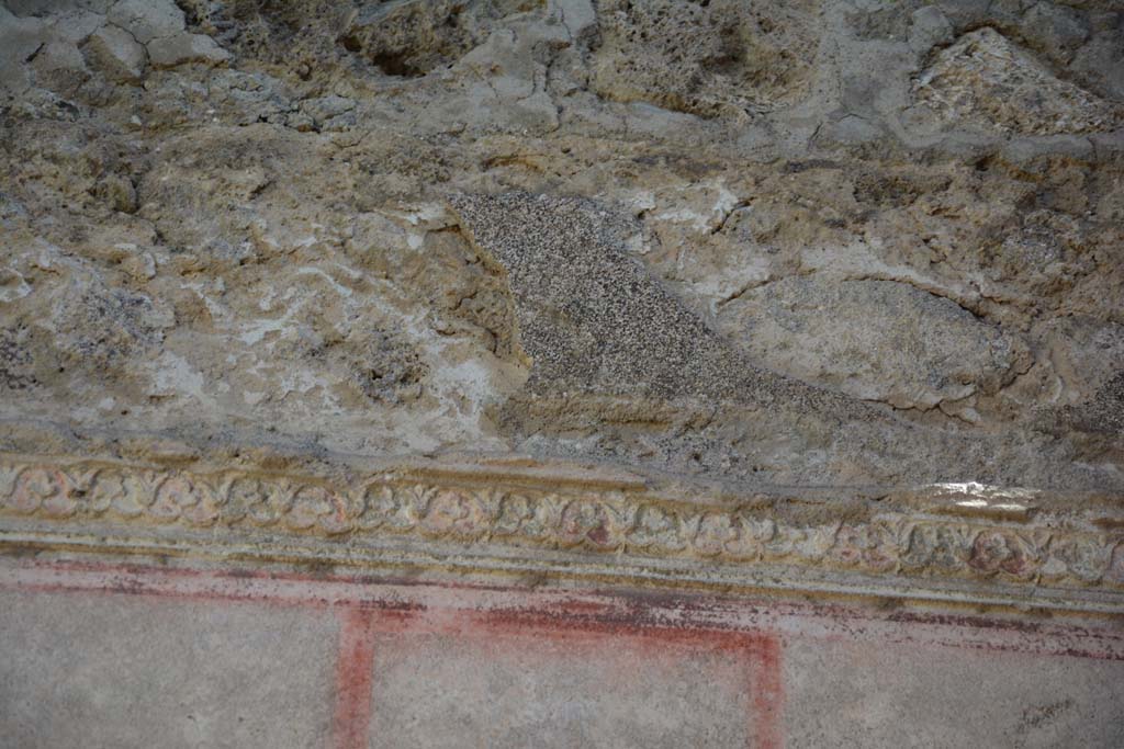 IX.5.11 Pompeii. May 2017. Room e, detail of stucco frieze from upper south wall towards west end.
Foto Christian Beck, ERC Grant 681269 DÉCOR.