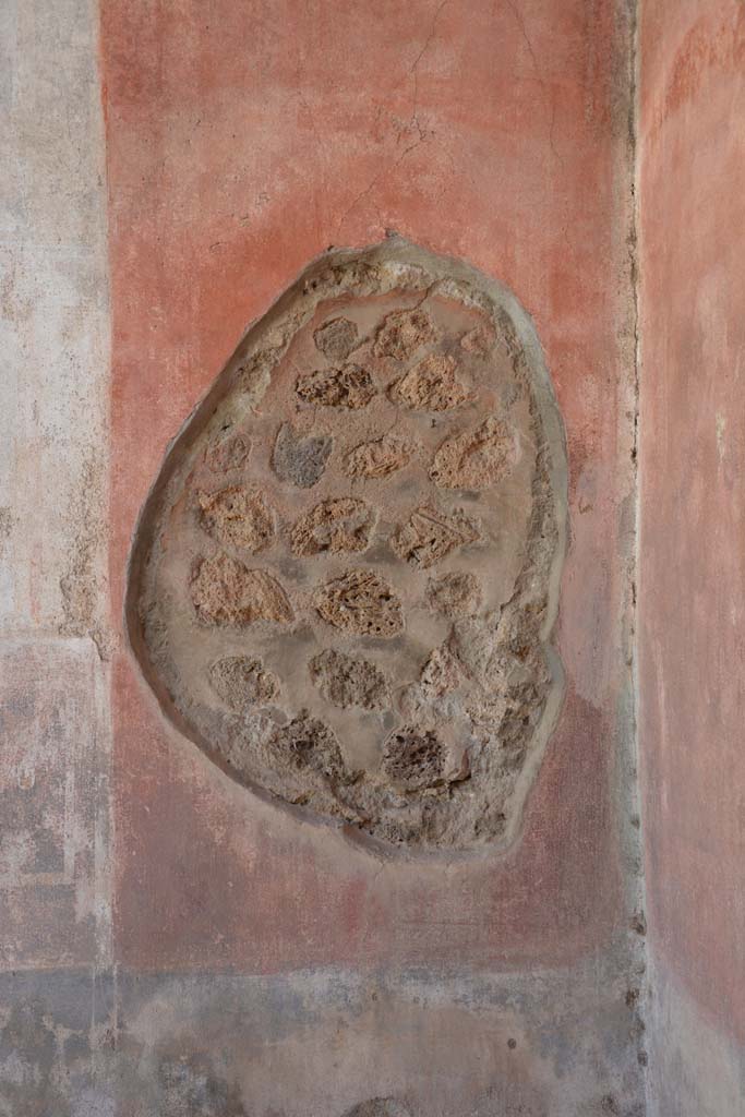 IX.5.11 Pompeii. May 2017. Room e, south wall at west end.
Foto Christian Beck, ERC Grant 681269 DÉCOR.
