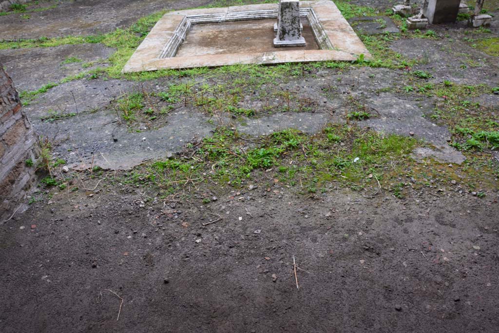 IX.5.11 Pompeii. March 2017. Room e, looking east across flooring towards atrium b.     
Foto Christian Beck, ERC Grant 681269 D�COR

