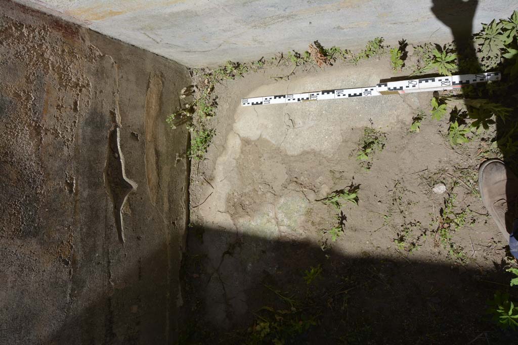 IX.5.11 Pompeii. May 2017. Room d, flooring in north-west corner.
Foto Christian Beck, ERC Grant 681269 D�COR.
