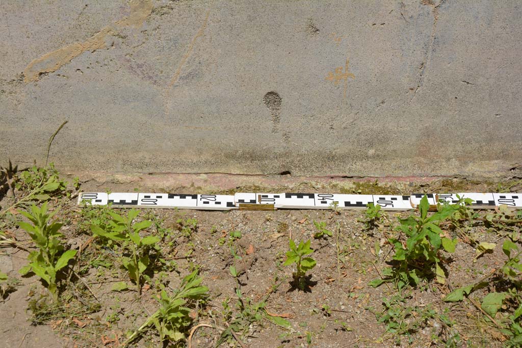 IX.5.11 Pompeii. May 2017. Room d, lower north wall and remaining flooring.
Foto Christian Beck, ERC Grant 681269 D�COR.

