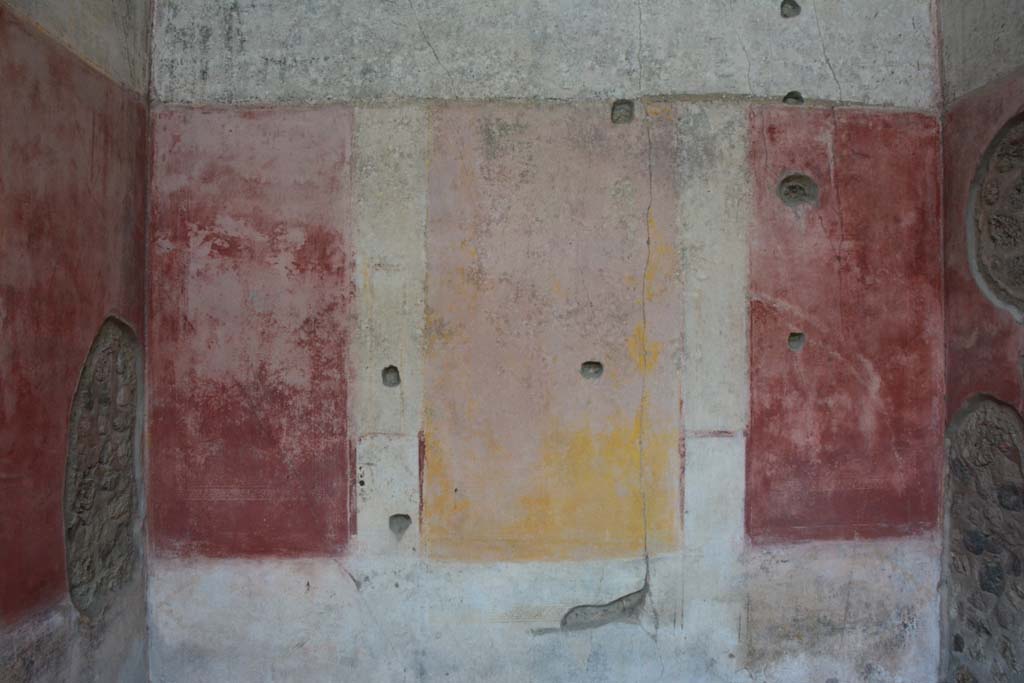 IX.5.11 Pompeii. March 2017. Room h, looking towards east wall.
Foto Christian Beck, ERC Grant 681269 DÉCOR.