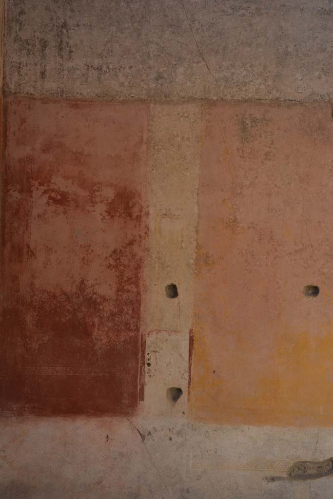 IX.5.11 Pompeii. May 2017. Room h, detail from east wall on north side of central panel.
Foto Christian Beck, ERC Grant 681269 DÉCOR.