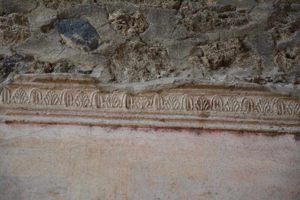 IX.5.11 Pompeii. March 2017. Room h, detail of upper south wall and stucco frieze.
Foto Christian Beck, ERC Grant 681269 DÉCOR.