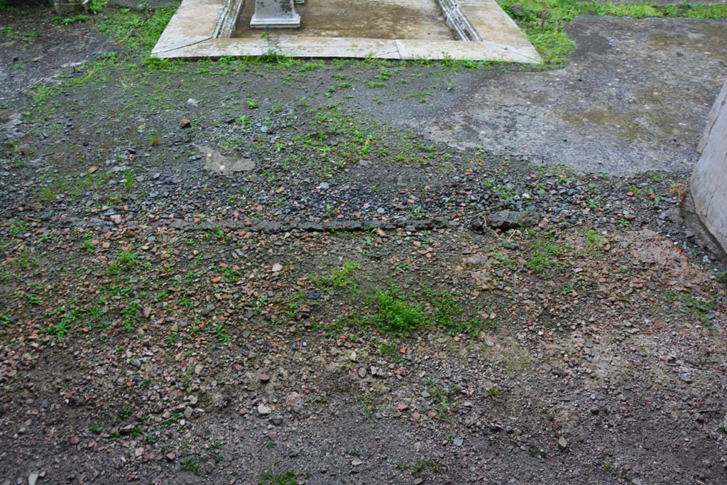 IX.5.11 Pompeii. March 2017. Room h, looking west across flooring towards doorway to atrium b.
Foto Christian Beck, ERC Grant 681269 DÉCOR.