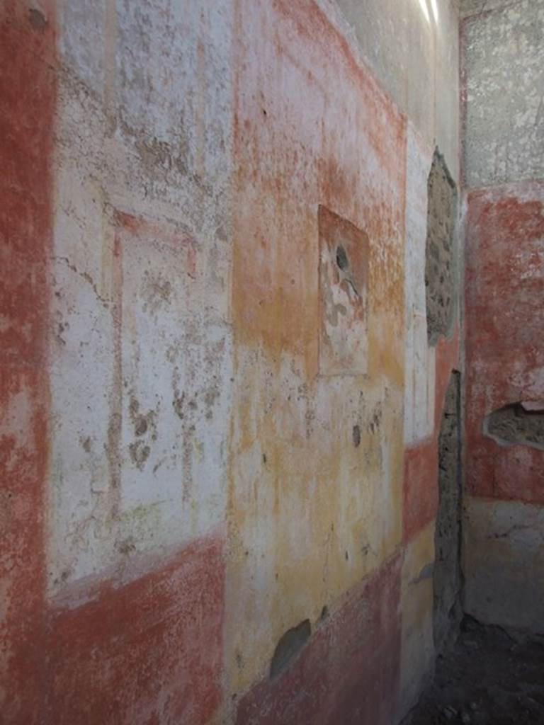 IX.5.11 Pompeii. December 2007. Room 4, north wall.