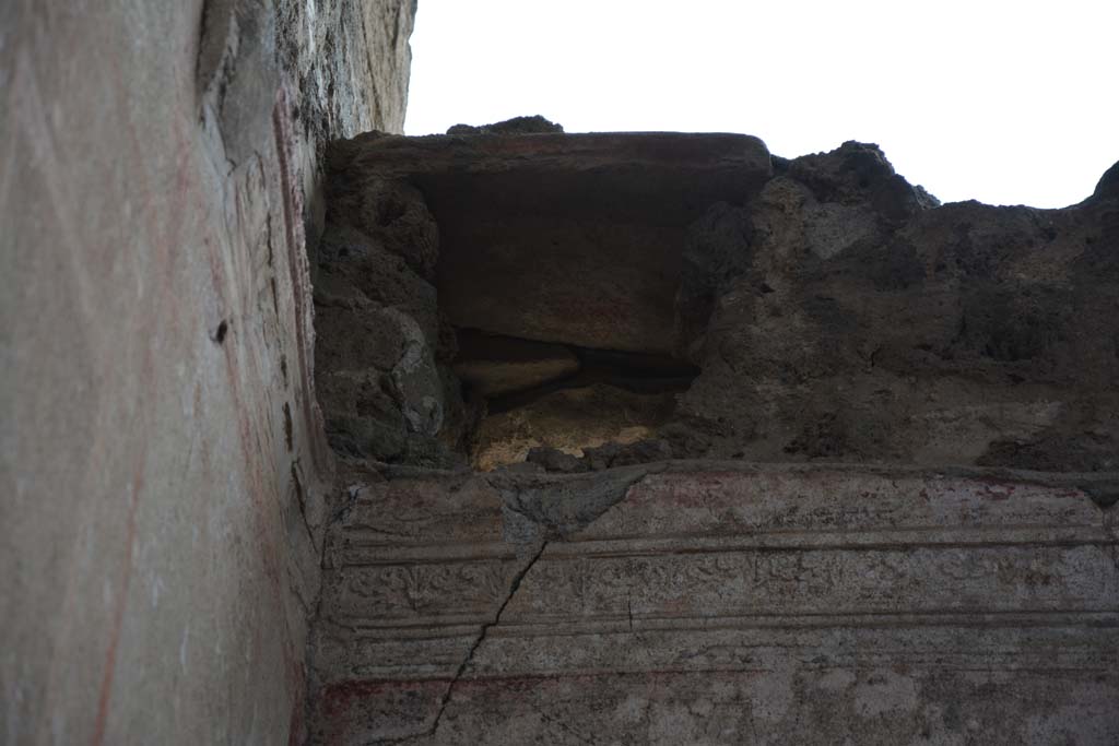 IX.5.11 Pompeii. May 2017. Room i, upper east wall in north-east corner.
Foto Christian Beck, ERC Grant 681269 DÉCOR.