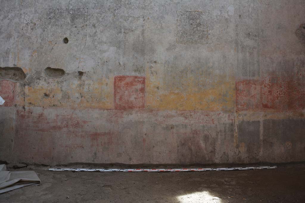 IX.5.11 Pompeii. May 2017. Room i, looking towards lower east wall.
Foto Christian Beck, ERC Grant 681269 DÉCOR.