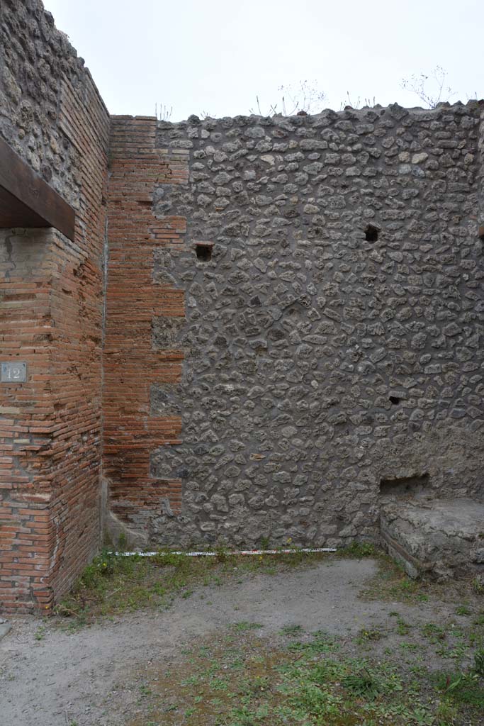 IX.5.12 Pompeii. May 2017. Looking towards east wall at north end.
Foto Christian Beck, ERC Grant 681269 DÉCOR.