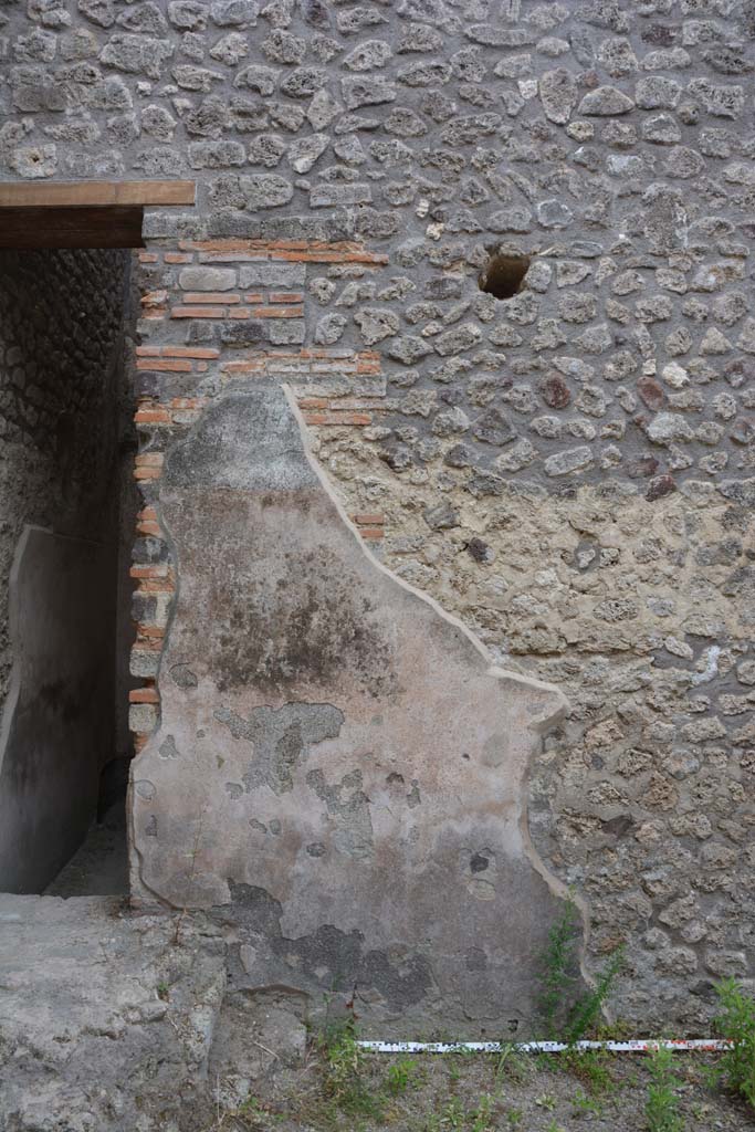 IX.5.12 Pompeii. May 2017. South wall with remaining plaster.
Foto Christian Beck, ERC Grant 681269 DÉCOR.