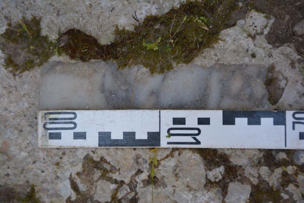 IX.5.14 Pompeii. May 2017. Room �L�, detail of flooring.
Foto Christian Beck, ERC Grant 681269 D�COR.
