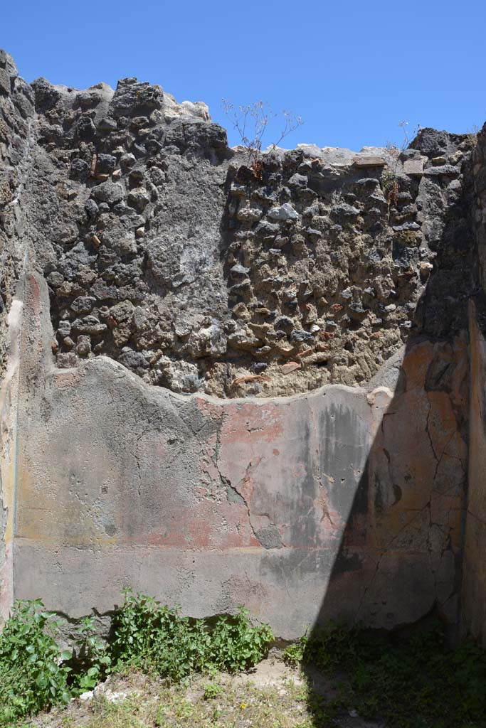 IX.5.14 Pompeii. May 2017. Room �L�, looking towards east wall.
Foto Christian Beck, ERC Grant 681269 D�COR.
