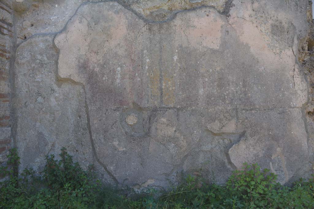IX.5.14 Pompeii. May 2017. Peristyle “k”, detail from south wall showing remaining painted decoration.
Foto Christian Beck, ERC Grant 681269 DÉCOR.