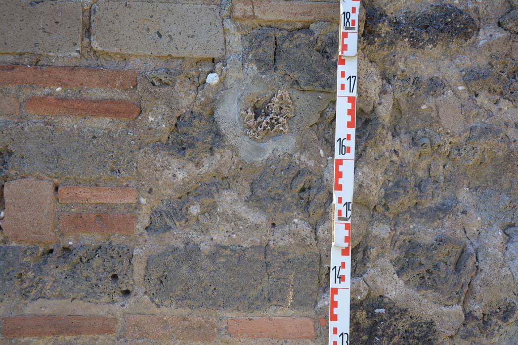 IX.5.14 Pompeii. May 2017. Room “m”, detail from north wall at west end.
Foto Christian Beck, ERC Grant 681269 DÉCOR.