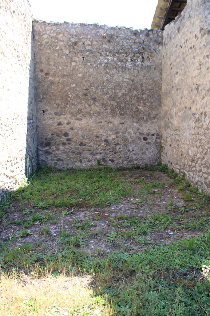 IX.5.14 Pompeii. May 2019. Room �n�, looking towards east wall.
Foto Christian Beck, ERC Grant 681269 D�COR.
