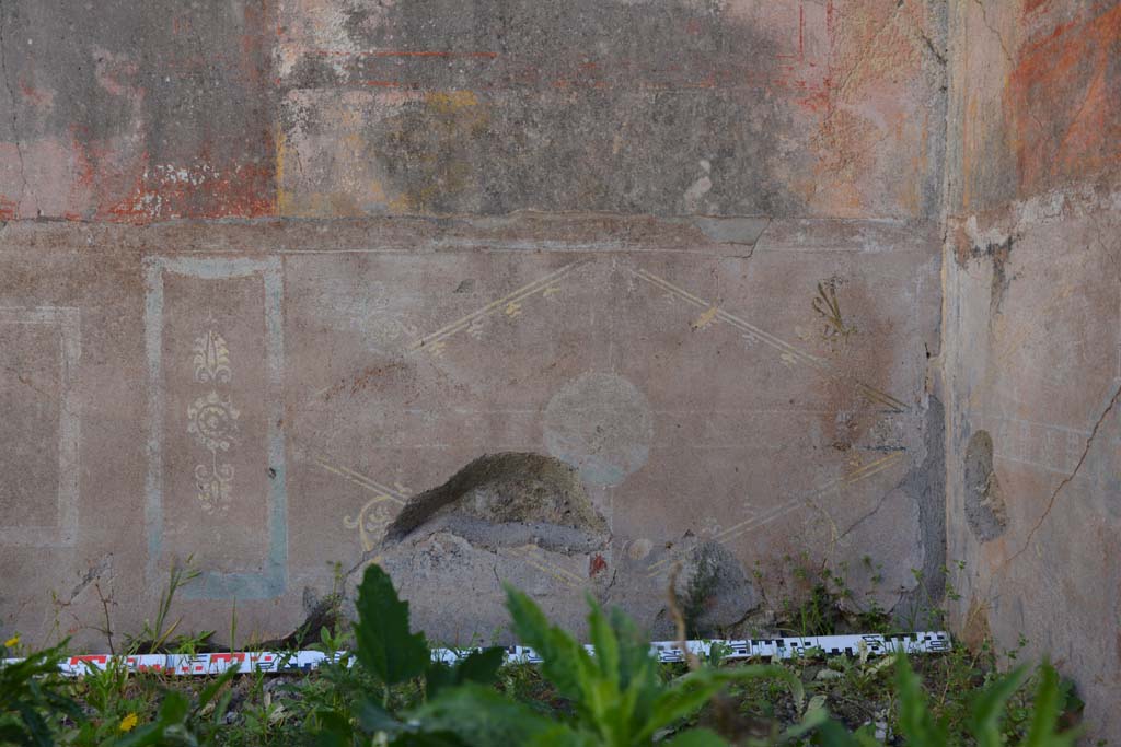 IX.5.14 Pompeii. May 2017. Room “f”, zoccolo on east wall at south end.
Foto Christian Beck, ERC Grant 681269 DÉCOR.