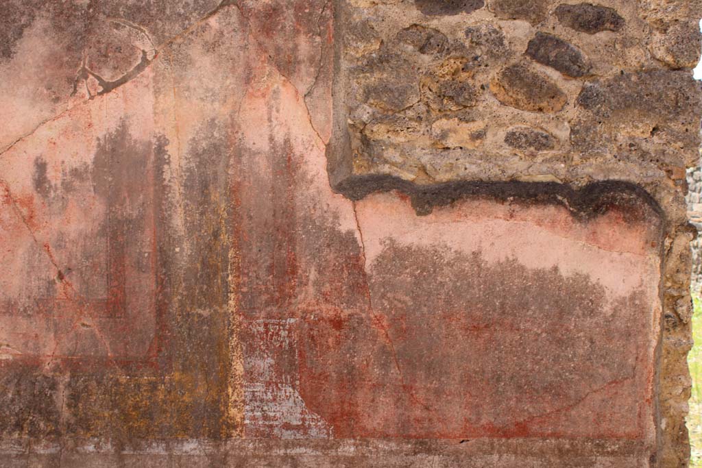 IX.5.14 Pompeii. May 2019. Room “f”, middle zone of south wall towards doorway.
Foto Christian Beck, ERC Grant 681269 DÉCOR.