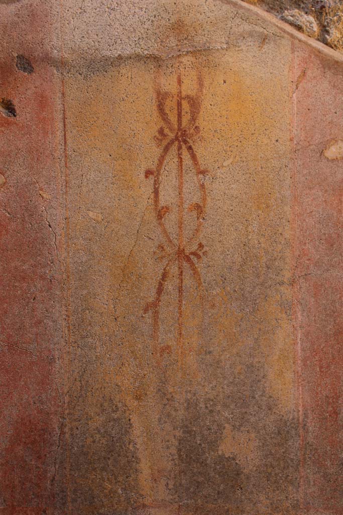 IX.5.14 Pompeii. May 2019.
Room “d”, detail of painted twisted candelabra on yellow panel of west wall on north side of doorway.
Foto Christian Beck, ERC Grant 681269 DÉCOR.