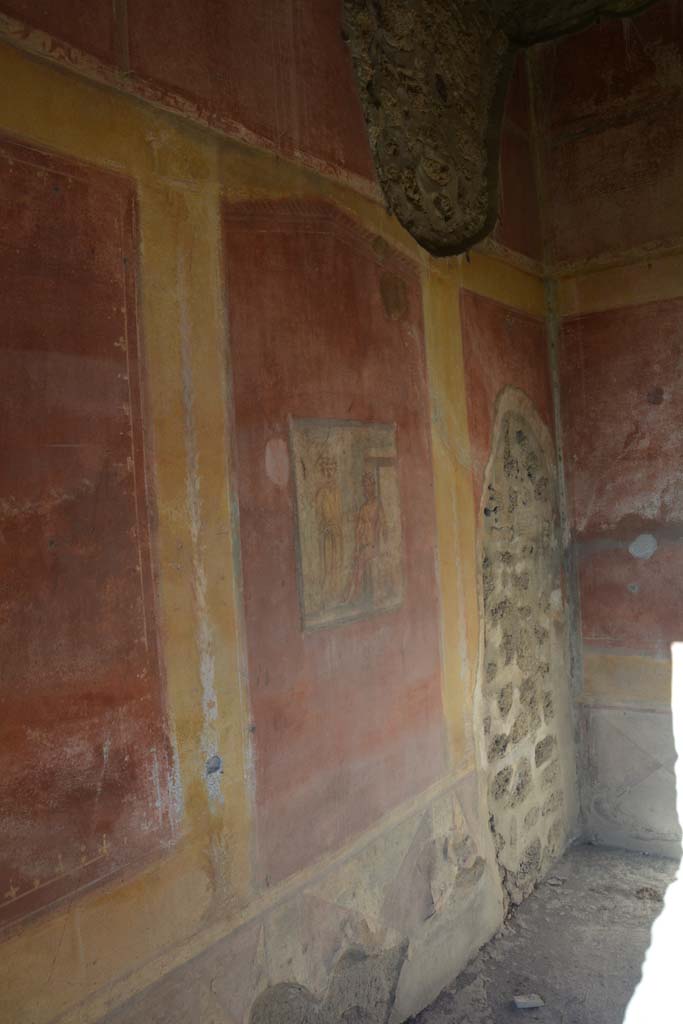 IX.5.14 Pompeii. March 2017. Room “g”, looking along north wall from doorway.
Foto Christian Beck, ERC Grant 681269 DÉCOR.