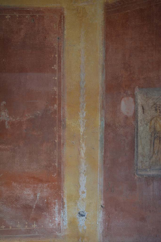 IX.5.14 Pompeii. May 2017.
Room “g”, detail of painted candelabra on west side of central painting on north wall.
Foto Christian Beck, ERC Grant 681269 DÉCOR.