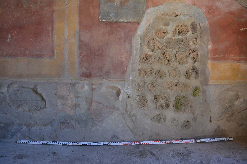 IX.5.14 Pompeii. May 2017. Room “g”, looking towards lower south wall.
Foto Christian Beck, ERC Grant 681269 DÉCOR.
