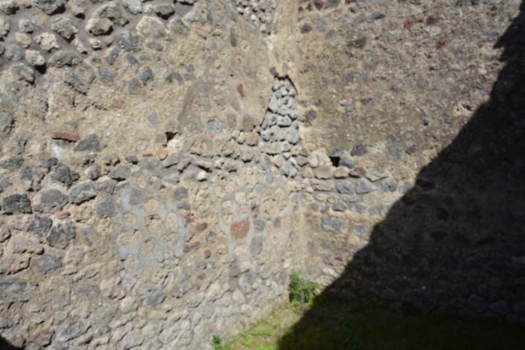 IX.5.16 Pompeii. March 2017. Room b’, looking towards north wall and north-east corner.
Foto Christian Beck, ERC Grant 681269 DÉCOR.