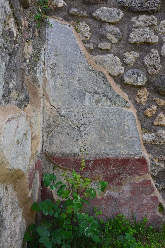 IX.5.18 Pompeii. March 2017. Room l (L), detail from west wall at south end.
Foto Christian Beck, ERC Grant 681269 DÉCOR.