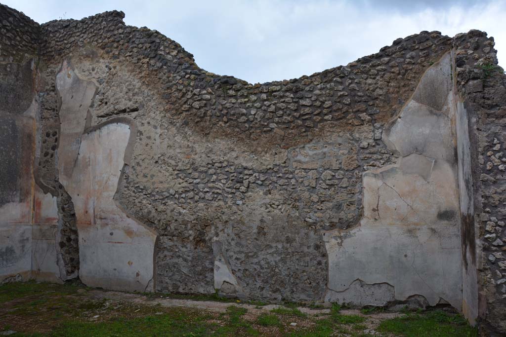 IX.5.18 Pompeii. March 2018. Triclinium “f”, looking towards north wall.
Foto Annette Haug, ERC Grant 681269 DÉCOR