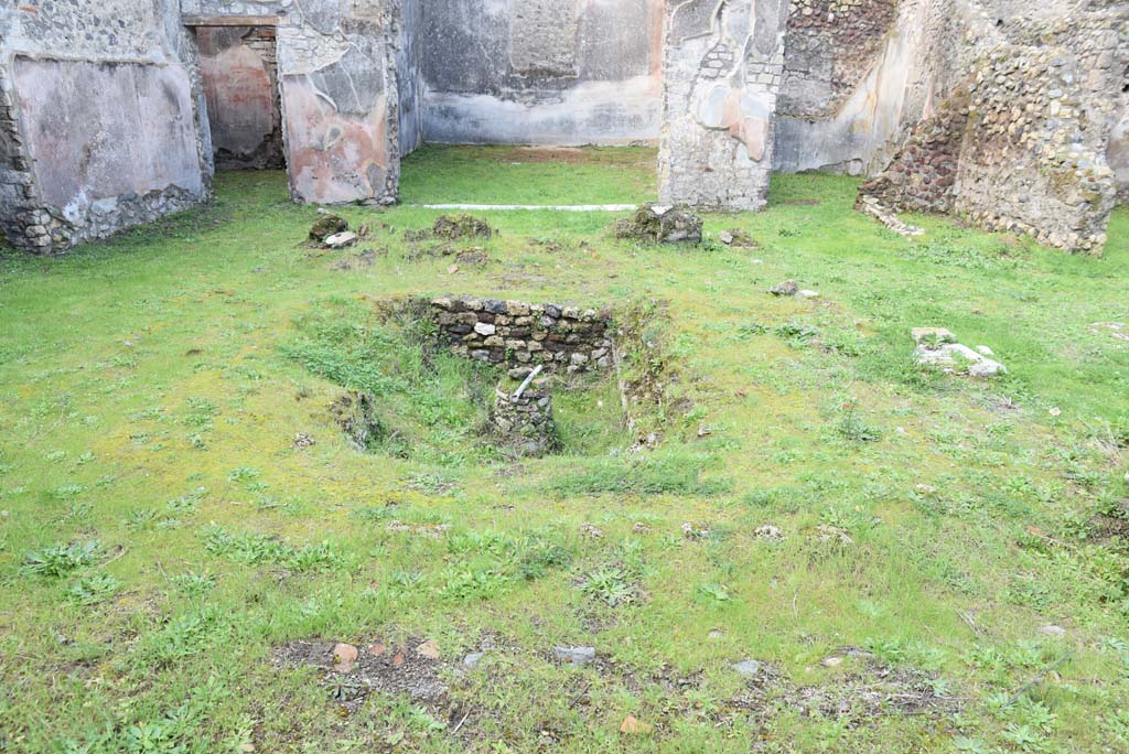 IX.5.18 Pompeii. March 2018. Looking west across atrium/courtyard garden.
Foto Annette Haug, ERC Grant 681269 DÉCOR.