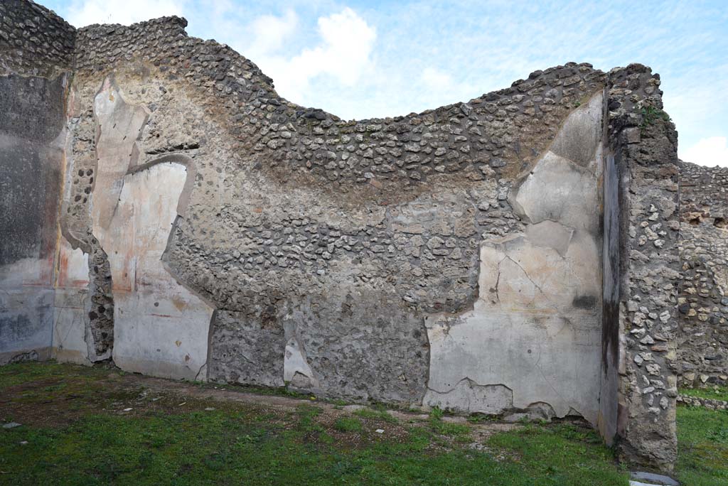 IX.5.18 Pompeii. March 2018. Triclinium “f”, looking towards north wall.
Foto Annette Haug, ERC Grant 681269 DÉCOR