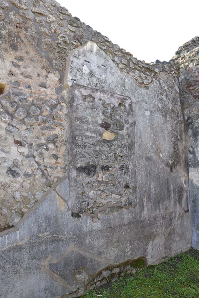 IX.5.18 Pompeii. March 2018. Room “g”, south wall and site of painting.
Foto Annette Haug, ERC Grant 681269 DÉCOR