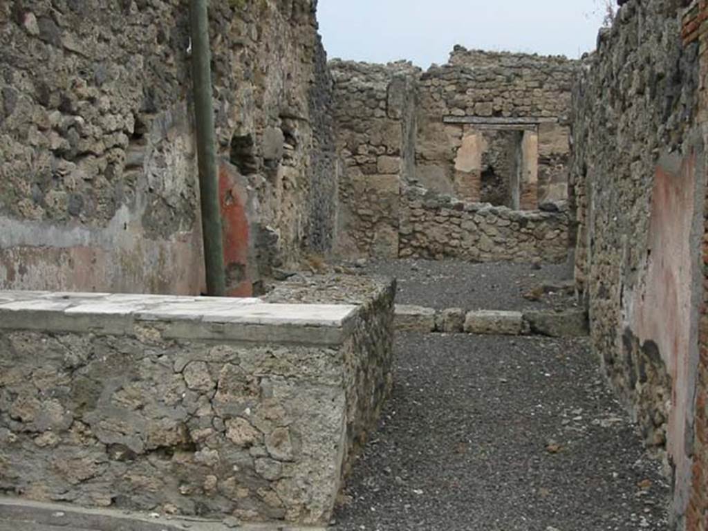 IX.6.b Pompeii. May 2003. Looking north across bar entrance. Photo courtesy of Nicolas Monteix.
.