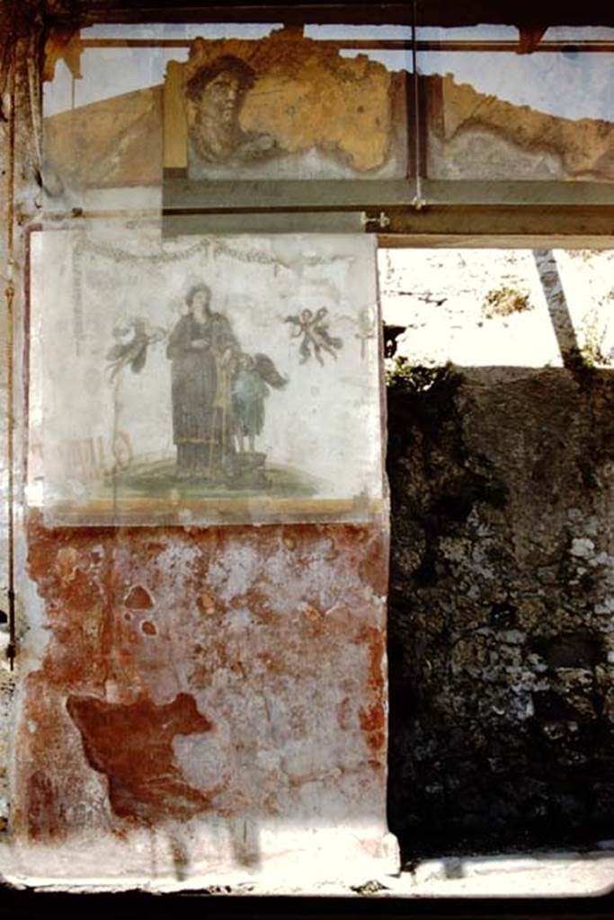 IX.7.1 Pompeii. 1959. West side of doorway. Photo by Stanley A. Jashemski.
Source: The Wilhelmina and Stanley A. Jashemski archive in the University of Maryland Library, Special Collections (See collection page) and made available under the Creative Commons Attribution-Non Commercial License v.4. See Licence and use details.
J59f0157