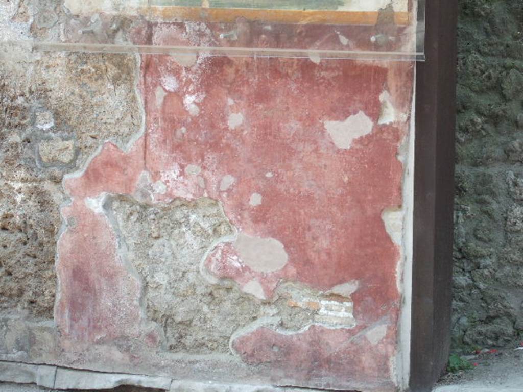 IX.7.1 Pompeii. May 2006. Painted plaster below painting of Venus Pompeiana.