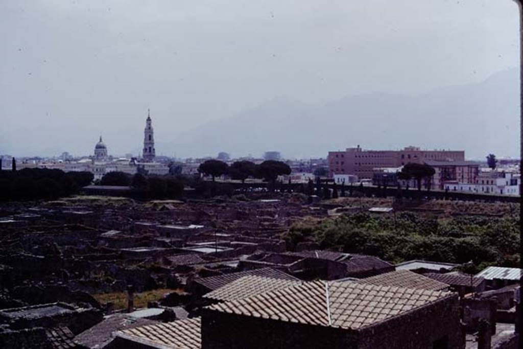 Looking south-east, Pompeii. 1973. View from the Casina dell’Aquila. Photo by Stanley A. Jashemski.
Source: The Wilhelmina and Stanley A. Jashemski archive in the University of Maryland Library, Special Collections (See collection page) and made available under the Creative Commons Attribution-Non Commercial License v.4. See Licence and use details. J73f0235