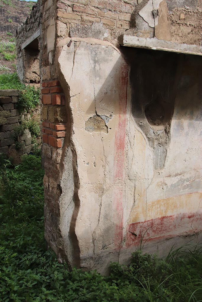 IX.7.16 Pompeii. October 2024.
Room “b”, looking east from doorway into atrium, with doorway into room “c” visible. Photo courtesy of Klaus Heese.