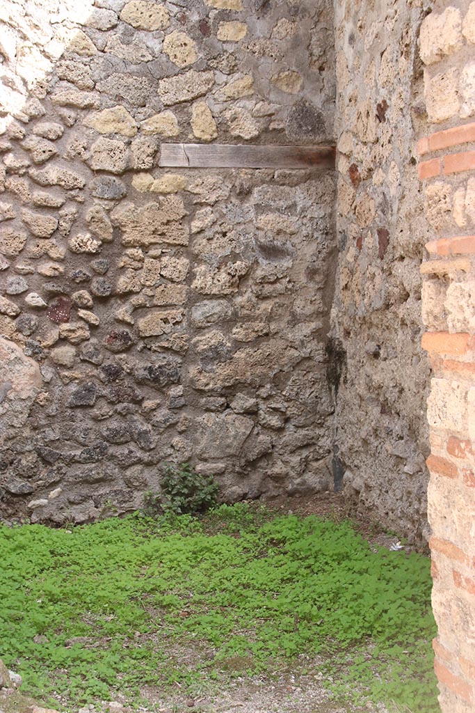 IX.7.17 Pompeii. October 2024.
Looking through doorway towards east wall and south-east corner. Photo courtesy of Klaus Heese.
