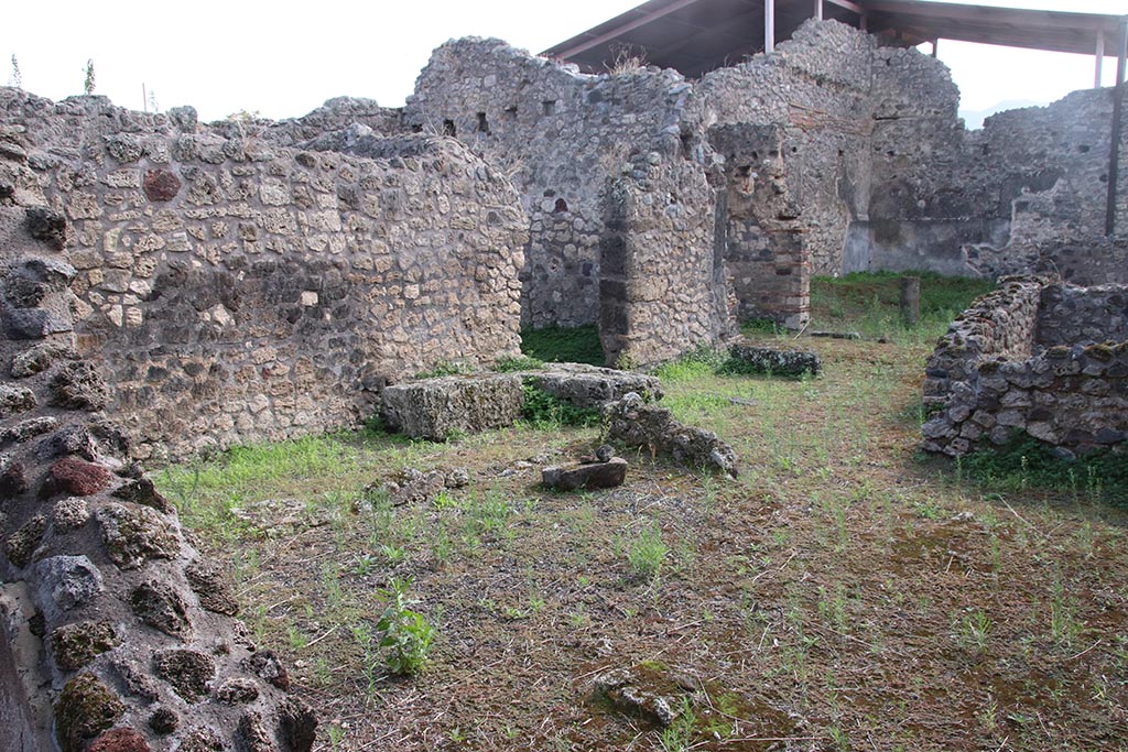 IX.7.21 Pompeii. October 2024. Looking south-east across atrium. Photo courtesy of Klaus Heese.