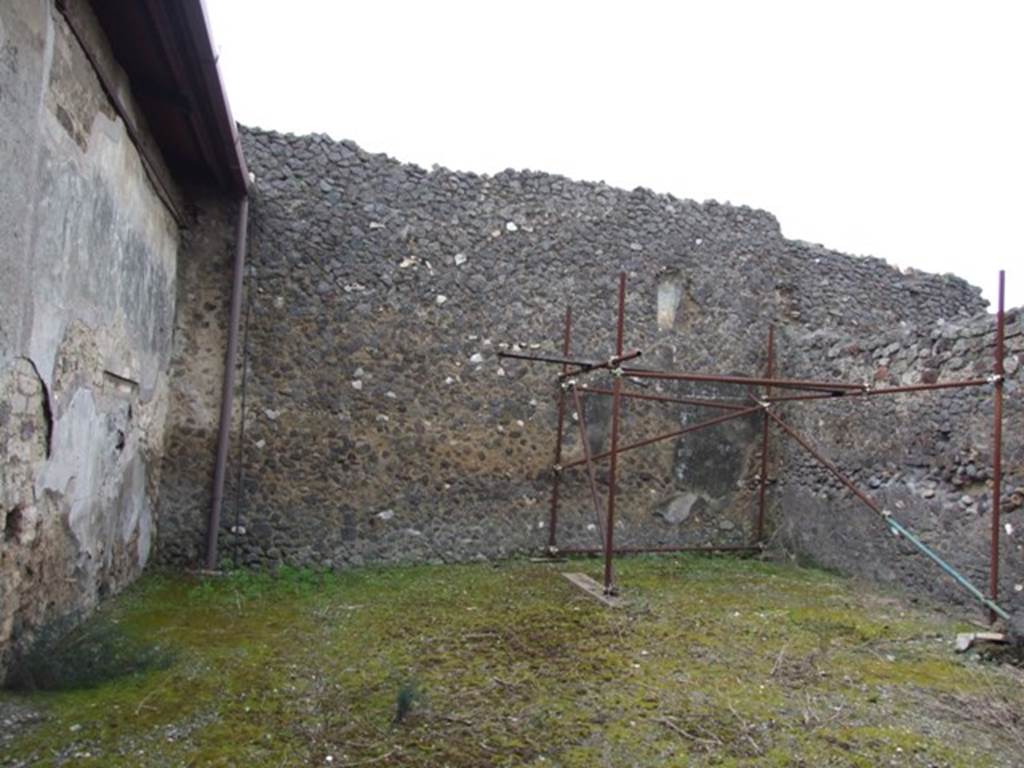 IX.8.6 Pompeii. March 2009. Room 44, Large room of IX.8.3 Looking west.