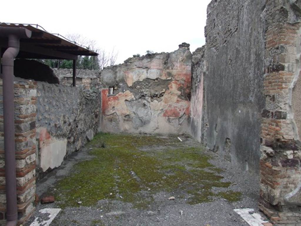 IX.8.6 Pompeii. March 2009. Room 56, Diaeta on the North Portico. Looking north.