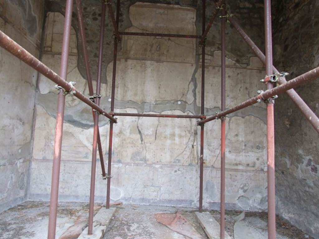 IX.8.6 Pompeii. March 2009. Room 57, White Triclinium, North wall.