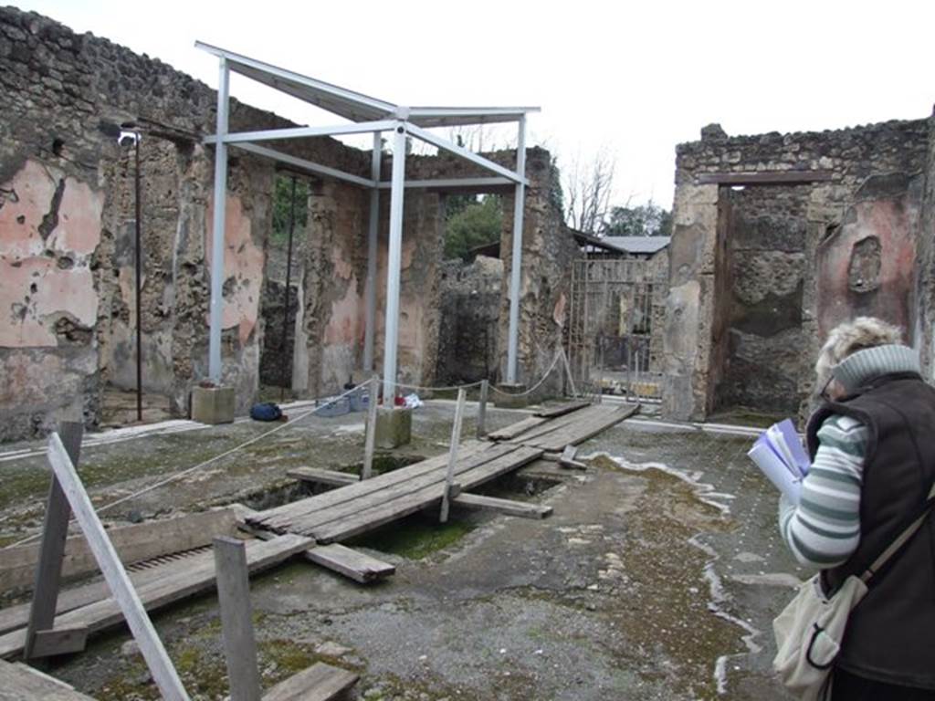 IX.8.6 Pompeii. March 2009. Atrium. Looking north towards entrance.