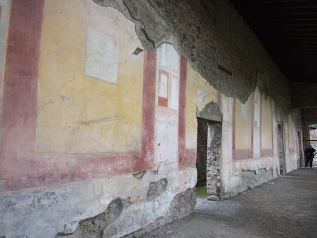 IX.8.6 Pompeii. March 2009. West portico, looking north.
For description and location of painted panels, see Bullettino dell’Instituto di Corrispondenza Archeologica (DAIR), 1882, pages 104-116.