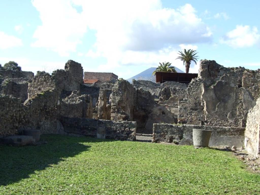 IX.9.10 Pompeii. March 2009. Looking north towards entrances of IX.9.6 and 7