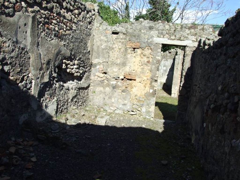 IX.9.12 Pompeii. March 2009. Room 15. Looking east towards Doorway to Room 11.