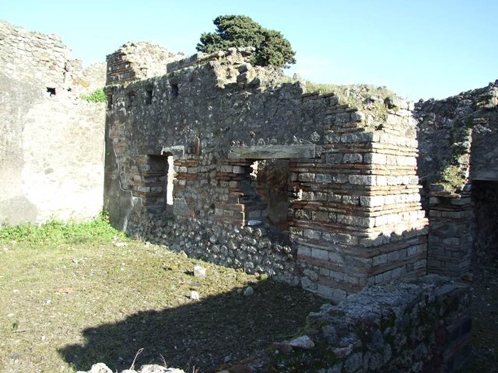 IX.9.a Pompeii. March 2009. South east corner of garden.